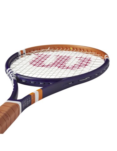 Raquette De Tennis Wilson Blade 98 V8 Roland Garros 2023  Raquette De Tennis Wilson Blade 98 V8 Roland Garros 2023