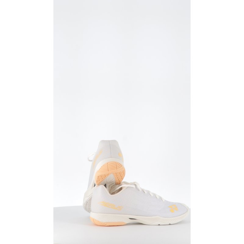 Yonex Power Cushion Aerus Z2 Femme White/Orange | Vitesse & Légèreté